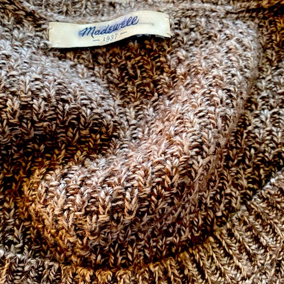 Oversized, soft Madewell Sweater - Picture 2 of 2